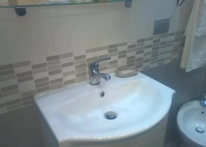 Andrew Bed and Breakfast